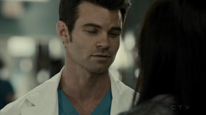 VampireDiariesWorld-dot-org_SavingHope2x16-1407.jpg