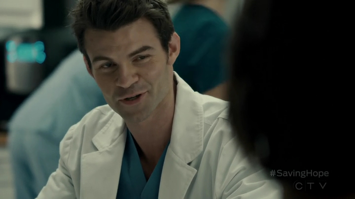 VampireDiariesWorld-dot-org_SavingHope2x16-1675.jpg