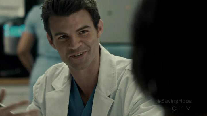 VampireDiariesWorld-dot-org_SavingHope2x16-1676.jpg