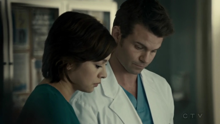 VampireDiariesWorld-dot-org_SavingHope2x16-1758.jpg