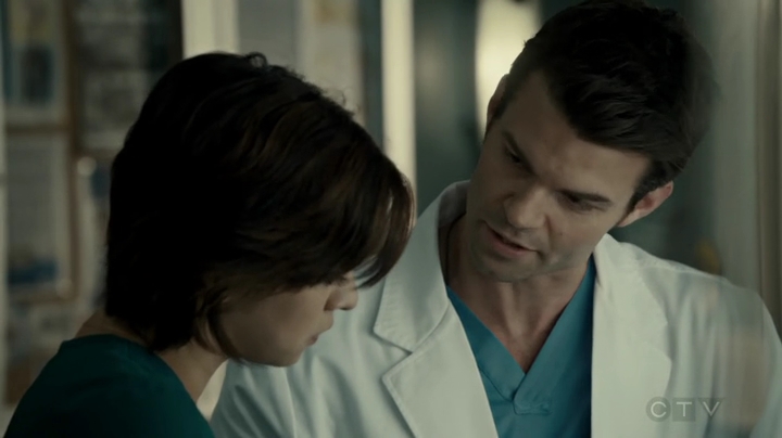 VampireDiariesWorld-dot-org_SavingHope2x16-1768.jpg