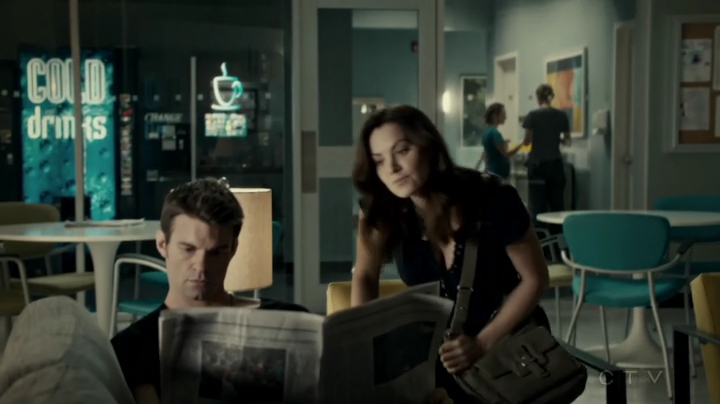 VampireDiariesWorld-dot-org_SavingHope2x16-2424.jpg