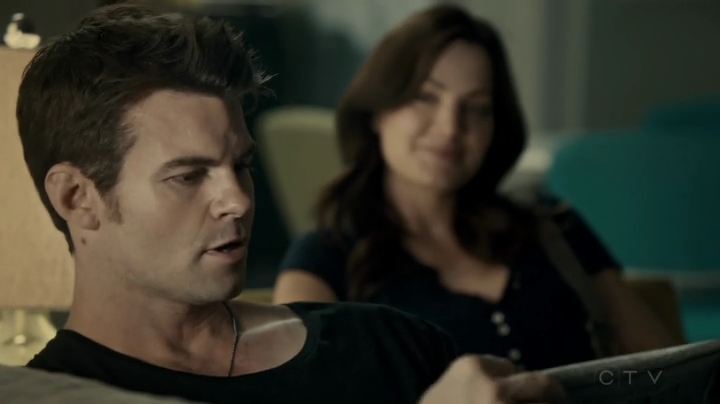 VampireDiariesWorld-dot-org_SavingHope2x16-2437.jpg