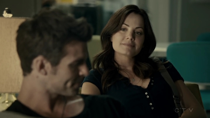 VampireDiariesWorld-dot-org_SavingHope2x16-2441.jpg