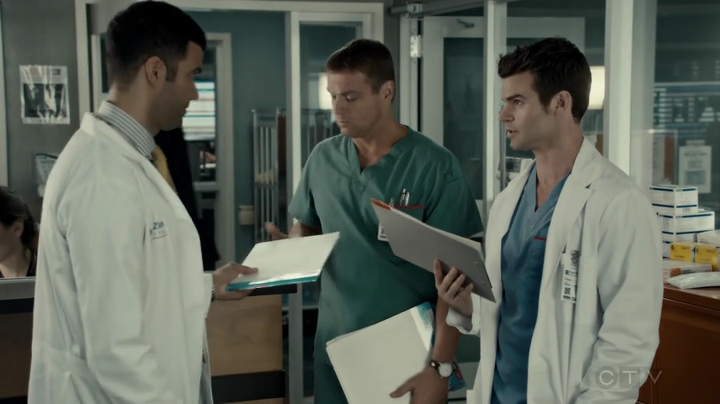 VampireDiariesWorld-dot-org_SavingHope2x17-0511.jpg