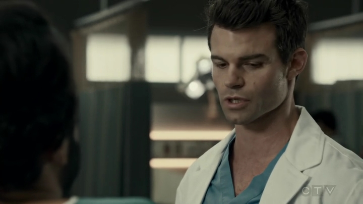 VampireDiariesWorld-dot-org_SavingHope2x17-1165.jpg