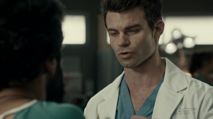 VampireDiariesWorld-dot-org_SavingHope2x17-1174.jpg