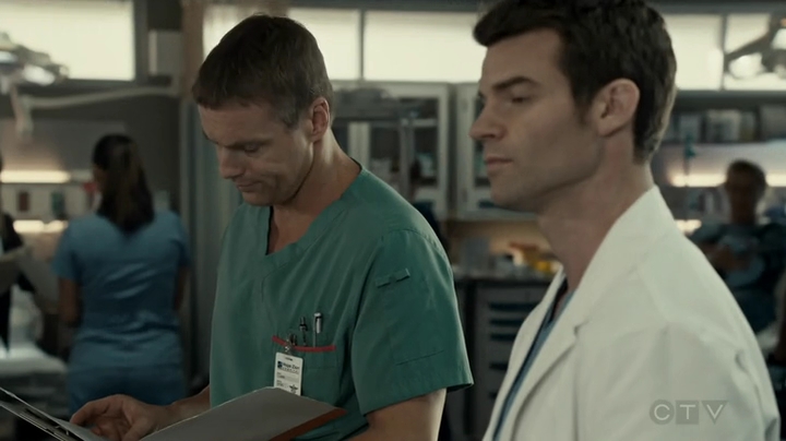 VampireDiariesWorld-dot-org_SavingHope2x17-1519.jpg