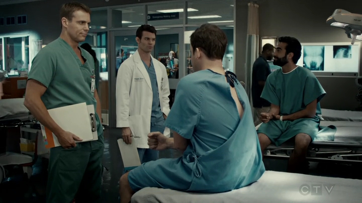 VampireDiariesWorld-dot-org_SavingHope2x17-1525.jpg