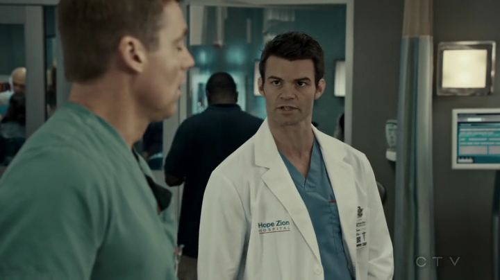 VampireDiariesWorld-dot-org_SavingHope2x17-1536.jpg