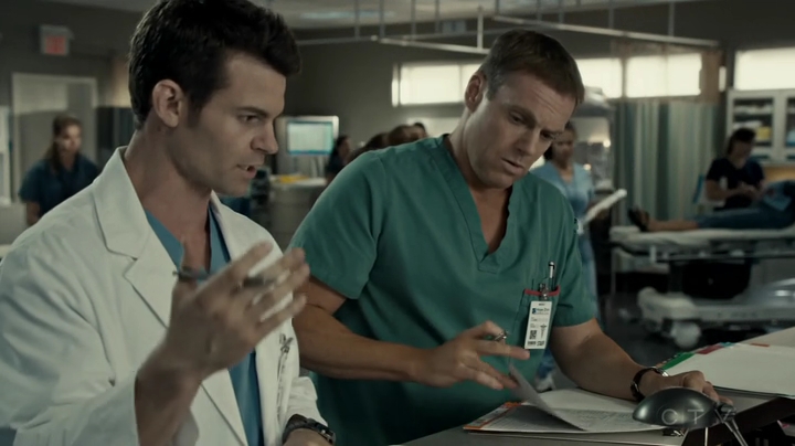 VampireDiariesWorld-dot-org_SavingHope2x17-1565.jpg