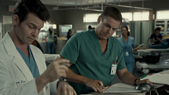 VampireDiariesWorld-dot-org_SavingHope2x17-1566.jpg