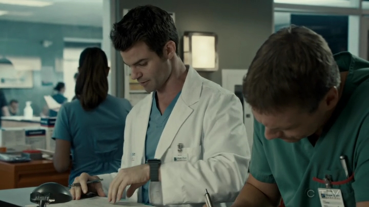 VampireDiariesWorld-dot-org_SavingHope2x17-1571.jpg