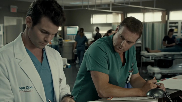 VampireDiariesWorld-dot-org_SavingHope2x17-1574.jpg