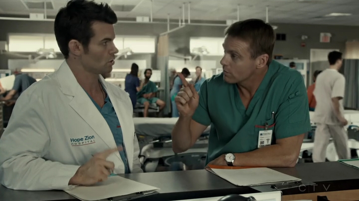 VampireDiariesWorld-dot-org_SavingHope2x17-1603.jpg