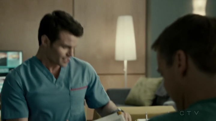 VampireDiariesWorld-dot-org_SavingHope2x17-2423.jpg