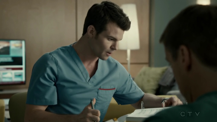 VampireDiariesWorld-dot-org_SavingHope2x17-2442.jpg