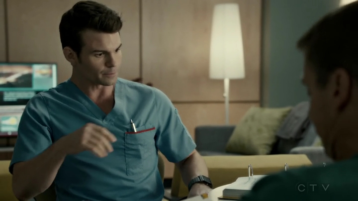 VampireDiariesWorld-dot-org_SavingHope2x17-2447.jpg