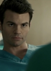 VampireDiariesWorld-dot-org_SavingHope2x17-2465.jpg