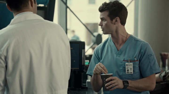 VampireDiariesWorld-dot-org_SavingHope2x18-0230.jpg