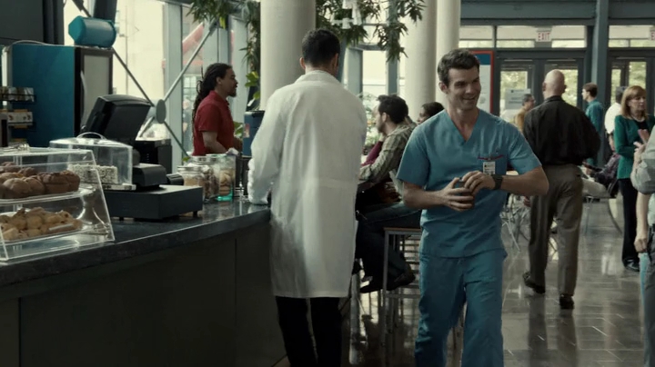 VampireDiariesWorld-dot-org_SavingHope2x18-0238.jpg