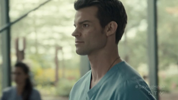 VampireDiariesWorld-dot-org_SavingHope2x18-0261.jpg