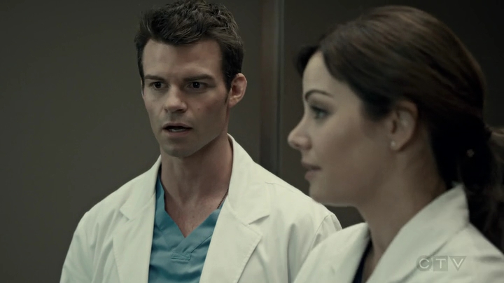 VampireDiariesWorld-dot-org_SavingHope2x18-0544.jpg