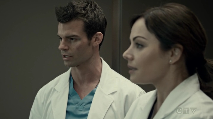 VampireDiariesWorld-dot-org_SavingHope2x18-0548.jpg