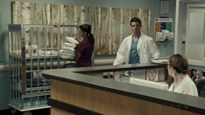 VampireDiariesWorld-dot-org_SavingHope2x18-0683.jpg