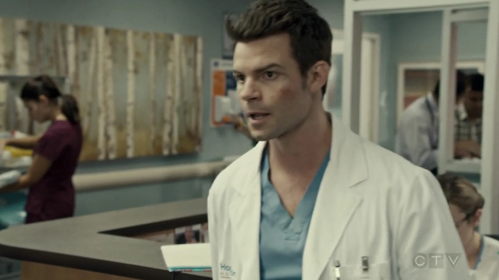 VampireDiariesWorld-dot-org_SavingHope2x18-0693.jpg