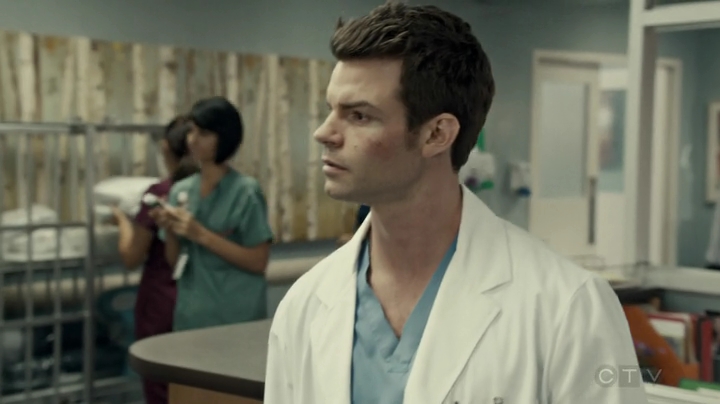 VampireDiariesWorld-dot-org_SavingHope2x18-0696.jpg