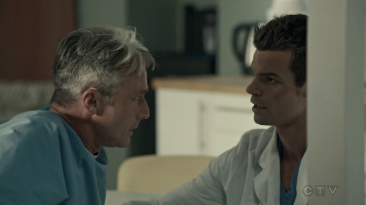 VampireDiariesWorld-dot-org_SavingHope2x18-0786.jpg