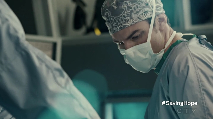 VampireDiariesWorld-dot-org_SavingHope2x18-0827.jpg