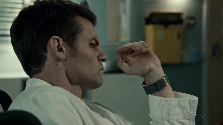 VampireDiariesWorld-dot-org_SavingHope2x18-2106.jpg