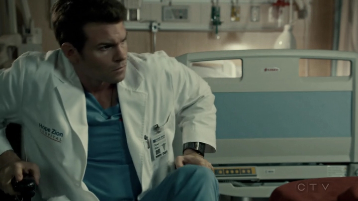 VampireDiariesWorld-dot-org_SavingHope2x18-2112.jpg