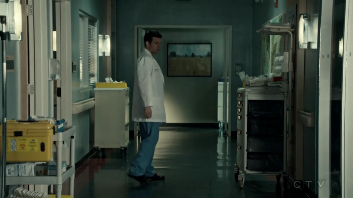 VampireDiariesWorld-dot-org_SavingHope2x18-2116.jpg