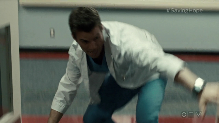 VampireDiariesWorld-dot-org_SavingHope3x01-0214.jpg