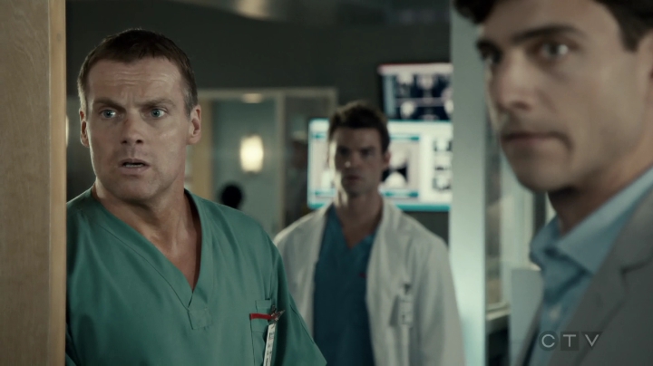 VampireDiariesWorld-dot-org_SavingHope3x01-0320.jpg