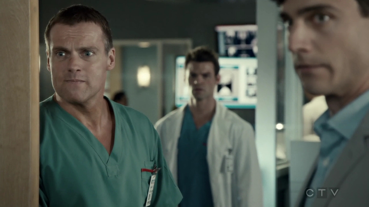 VampireDiariesWorld-dot-org_SavingHope3x01-0324.jpg