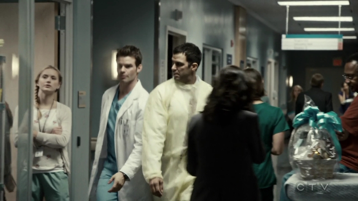 VampireDiariesWorld-dot-org_SavingHope3x01-0451.jpg