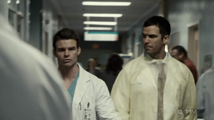 VampireDiariesWorld-dot-org_SavingHope3x01-0453.jpg