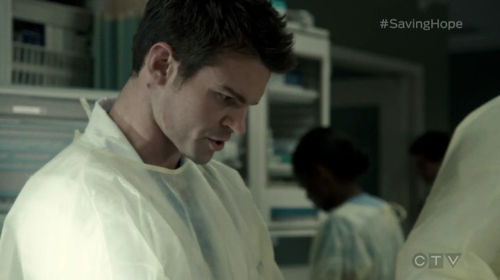 VampireDiariesWorld-dot-org_SavingHope3x01-0756.jpg