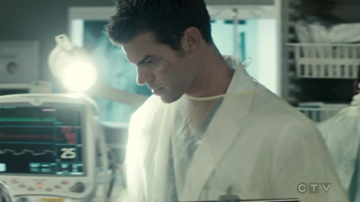 VampireDiariesWorld-dot-org_SavingHope3x01-0809.jpg