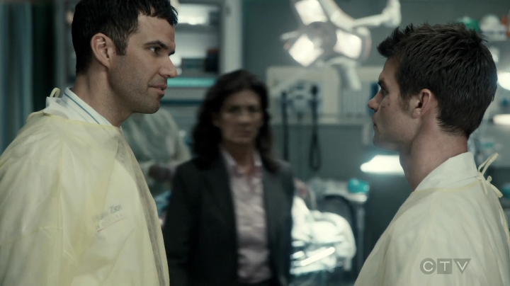 VampireDiariesWorld-dot-org_SavingHope3x01-0850.jpg