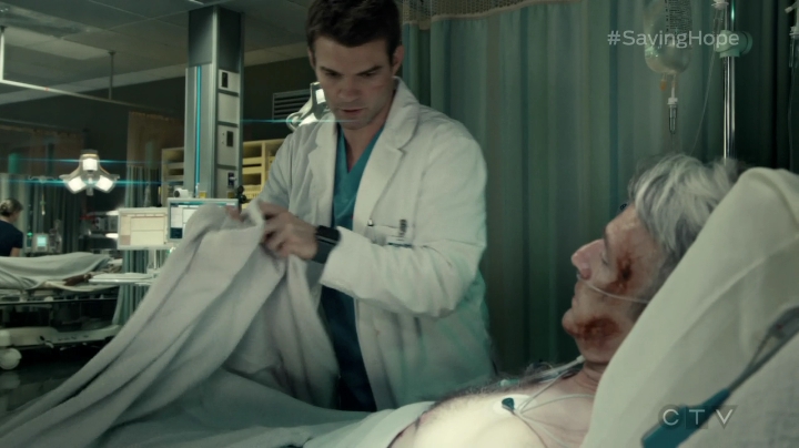 VampireDiariesWorld-dot-org_SavingHope3x01-1157.jpg