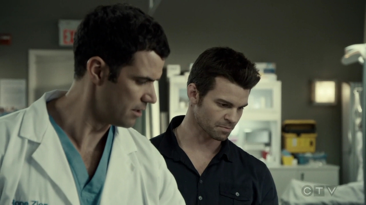 VampireDiariesWorld-dot-org_SavingHope3x02-0338.jpg