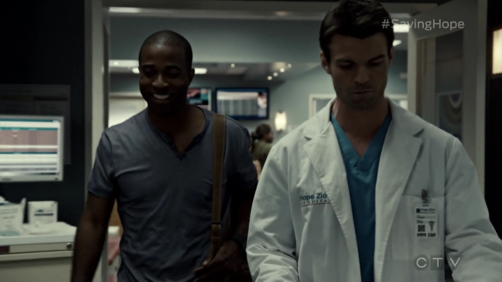 VampireDiariesWorld-dot-org_SavingHope3x02-0429.jpg