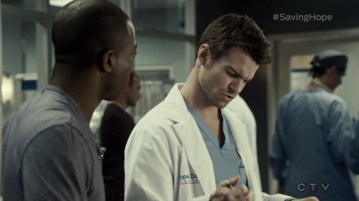 VampireDiariesWorld-dot-org_SavingHope3x02-0437.jpg