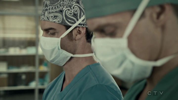 VampireDiariesWorld-dot-org_SavingHope3x02-0477.jpg