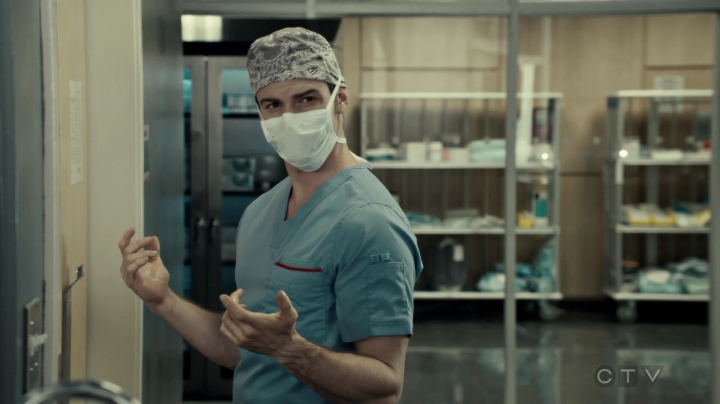 VampireDiariesWorld-dot-org_SavingHope3x02-0487.jpg